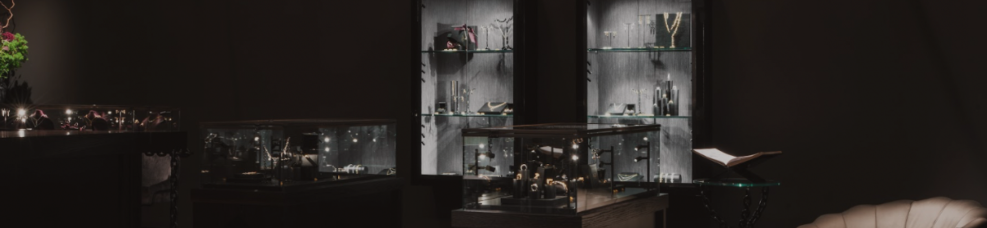 Maria Nilsdotter inaugura una nuova boutique di ispirazione gotica