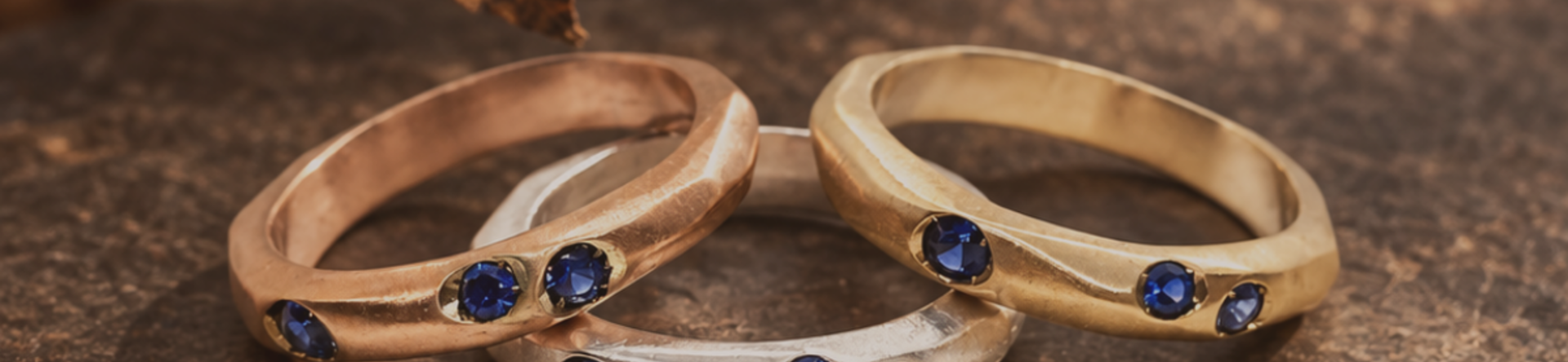  “Sfaccettato”, l’anello in movimento firmato Belleke Gioielli
