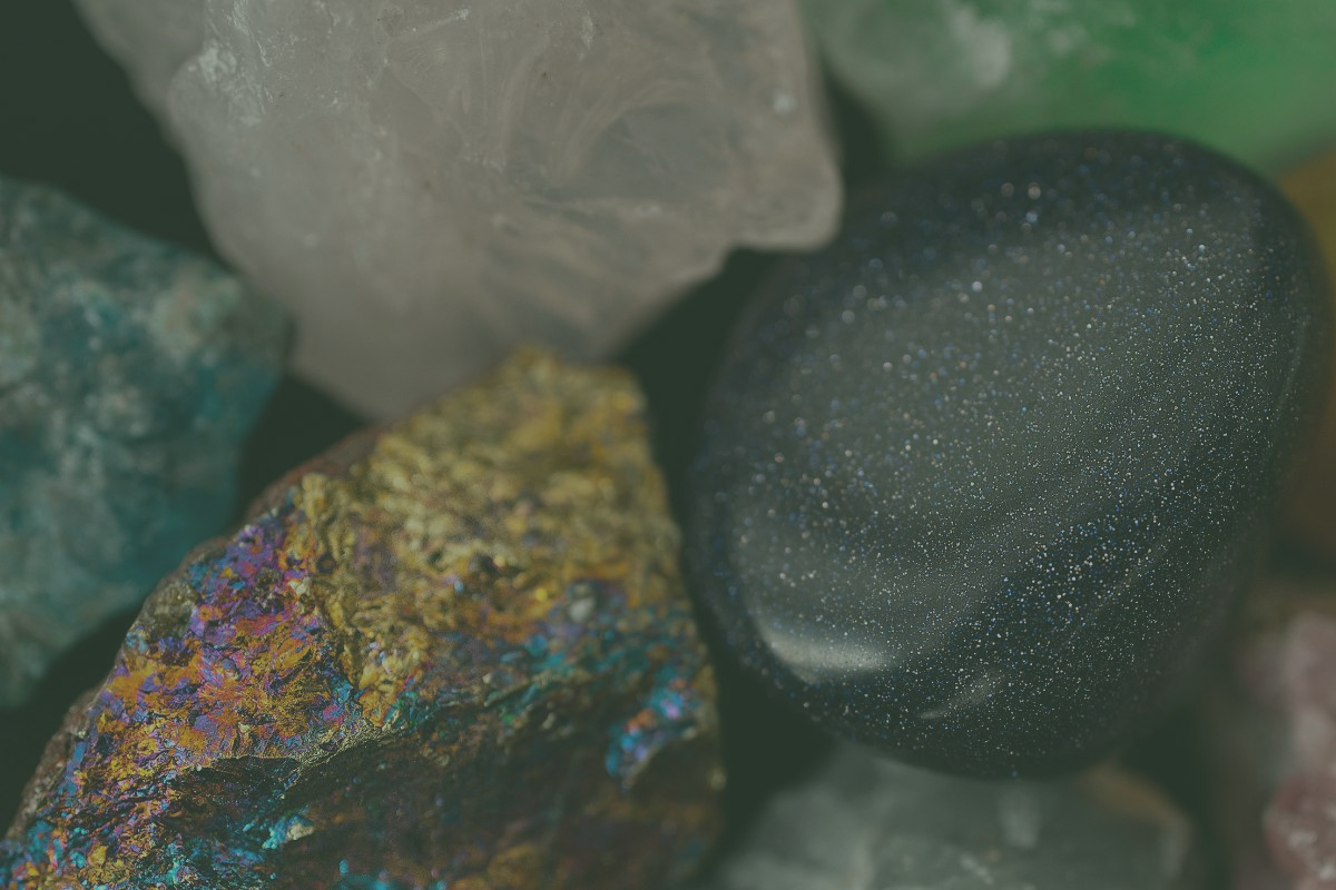 The evolution of gemstones in high jewellery: from ancient times to today The evolution of gemstones in high jewellery: from ancient times to today