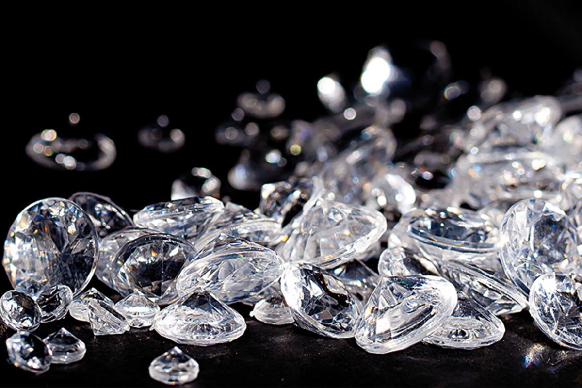 Yes or no to synthetic diamonds? The international debate continues