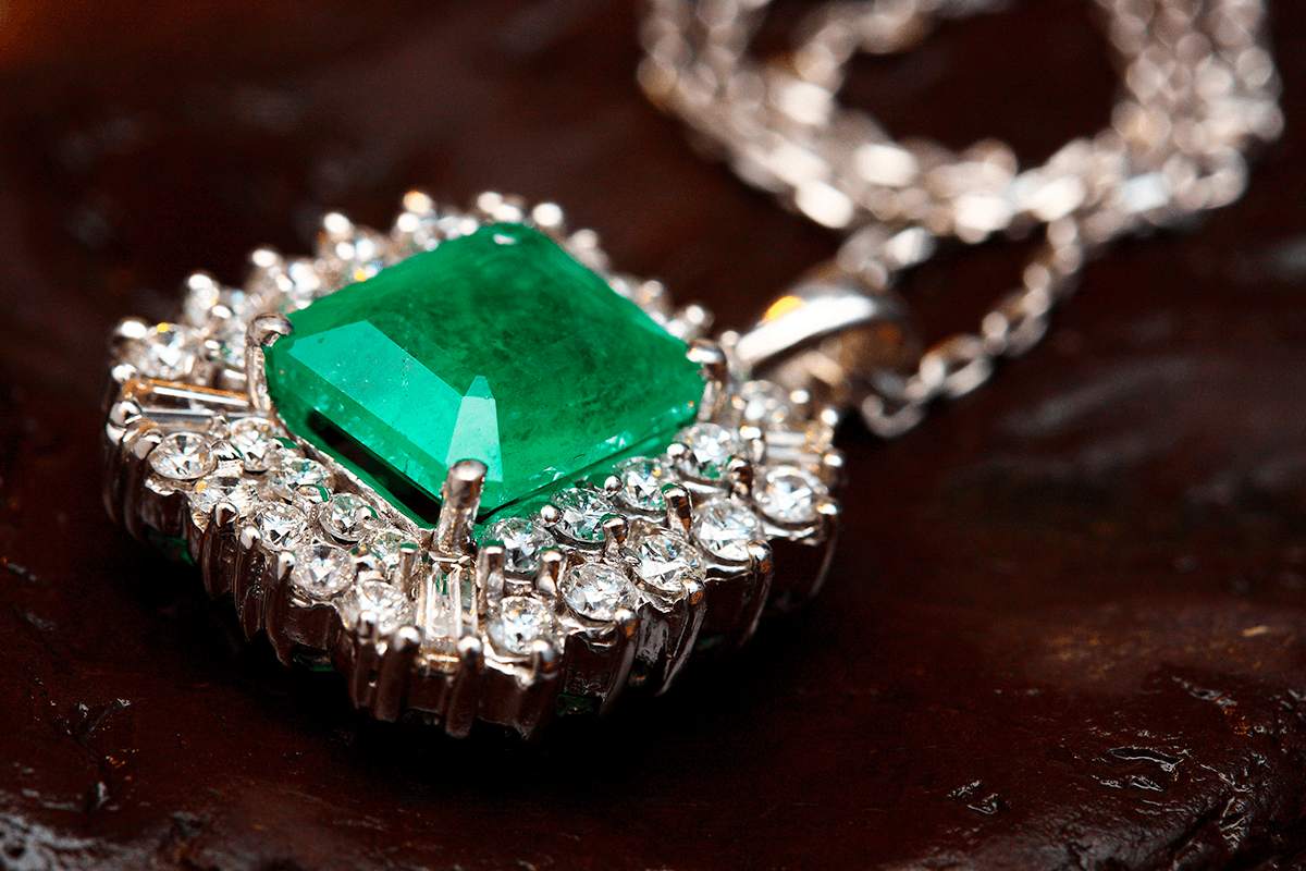 Green hope and beauty: the emerald