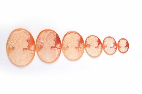 Cammei Ovali Classici con Volto di Donna