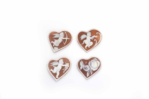 Cammei in Conchiglia Sardonica a Cuore con Angeli