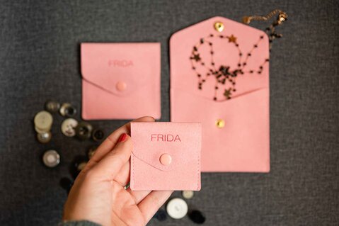 FRIDA Pouch