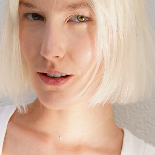 Girocollo Invisible Taglio Goccia