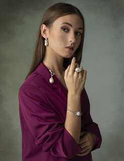 Baroque pearls collection