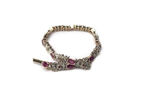 Antique style