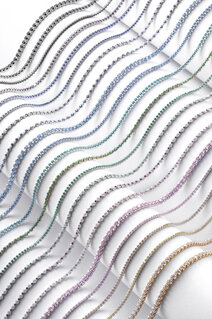 Chain with stones