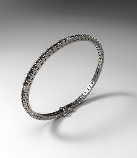 TENNIS BRACELET_SQUARE Model