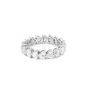 FANCY SHAPE_HEART eternity ring