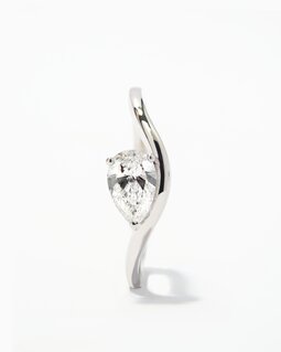TEMPERANCE SOLITAIRE, RING